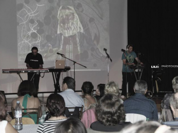 317501_10150789921685697_8298944_n