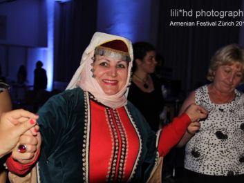 318814_10150799343085697_399991986_n