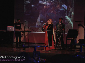 316140_10150803620575697_1643011365_n